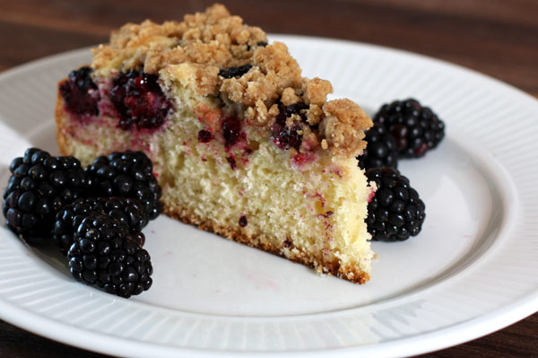 Blackberry crumb cake with fresh berries.