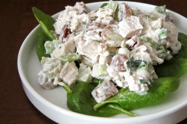 chicken salad with grapes