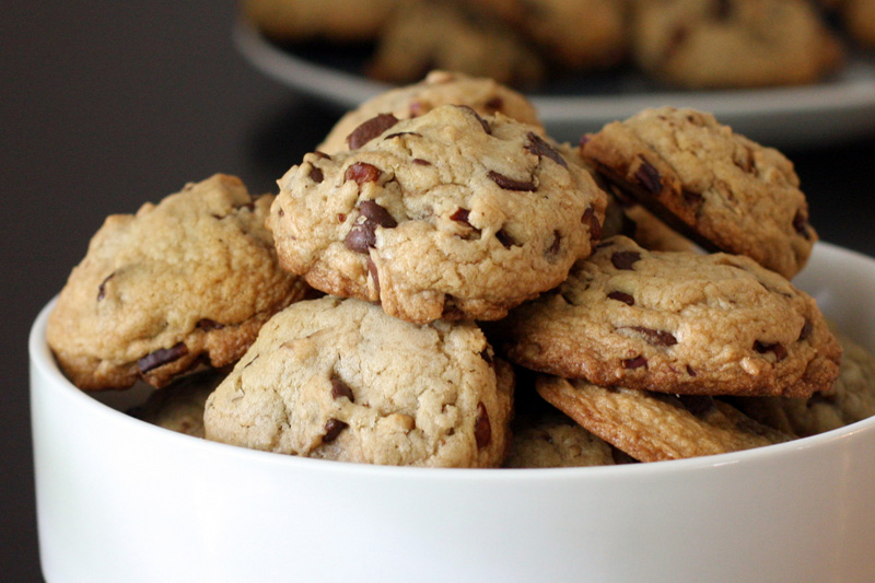Everyday Chocolate Chip Oatmeal Cookies Recipe