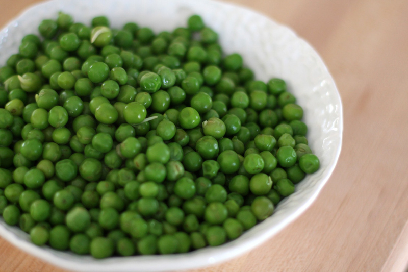 Fresh peas in a bowl.