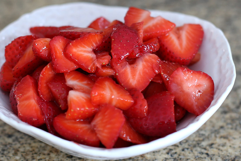 Fresh Strawberry Sauce Recipe