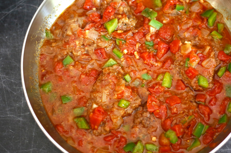 swiss steak with round steak and peppers