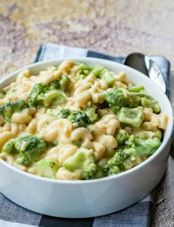 broccoli macaroni and cheese