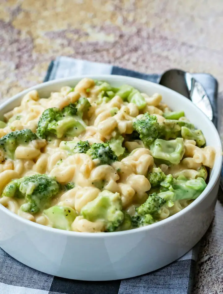 broccoli macaroni and cheese