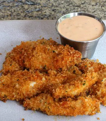 buffalo mayonnaise dip with chicken tenders.