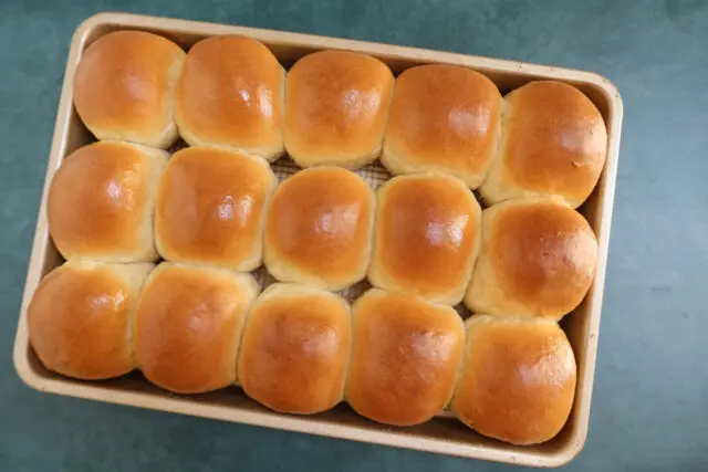 Perfectly baked dinner rolls.