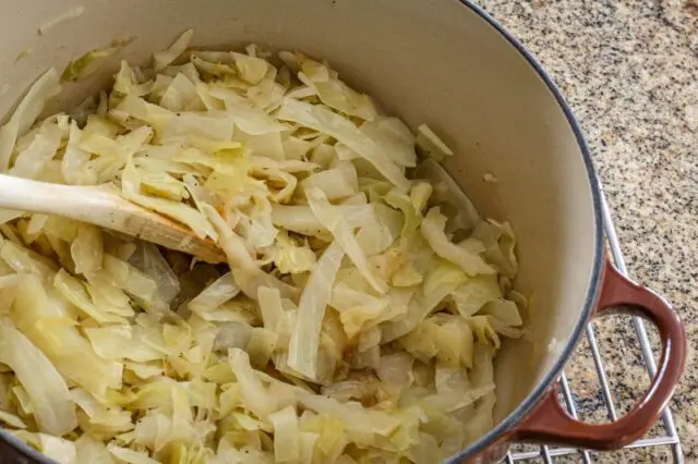 braised cabbage in a dutch oven