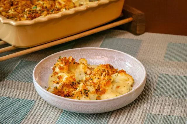 cheesy cauliflower casserole