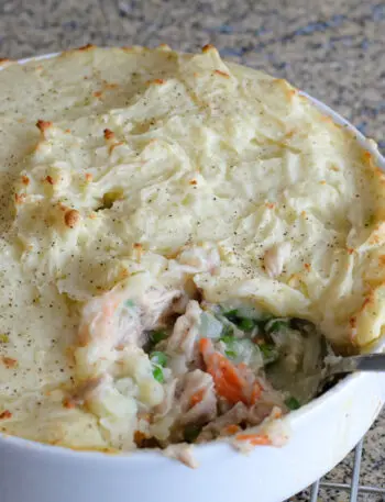 chicken and ham pie with mashed potato topping