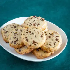 chocolate chip sablé cookies