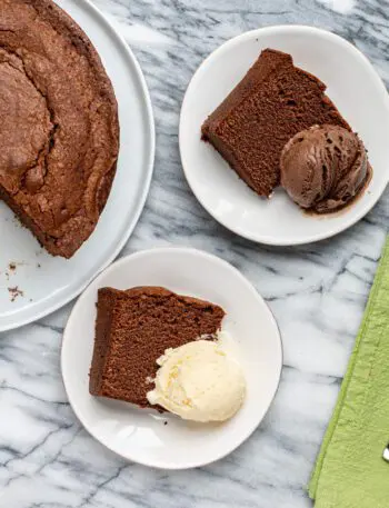 pound cake slices