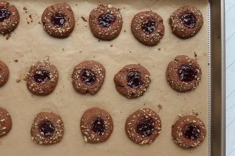 baked chocolate raspberry thumbprint cookies
