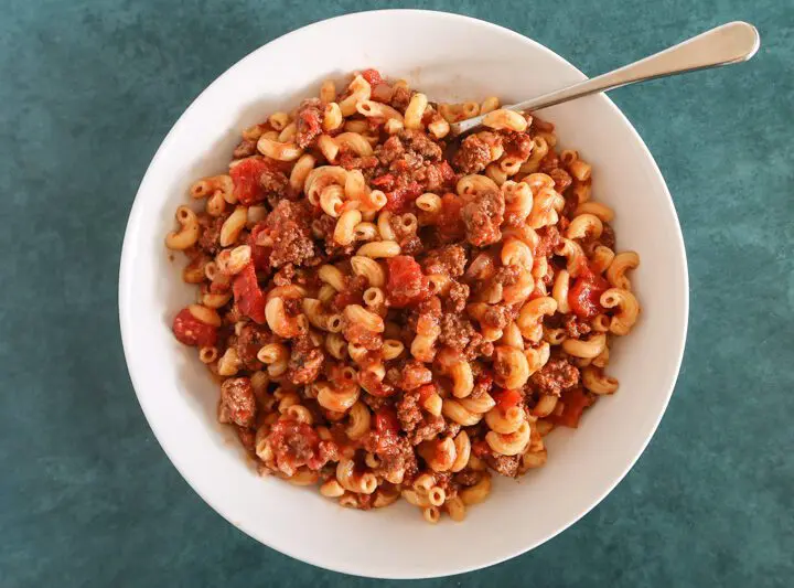 american chop suey in a bowl