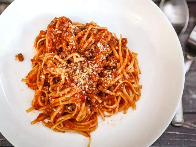 spaghetti with bolognese sauce