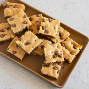 chocolate chip cookie bars