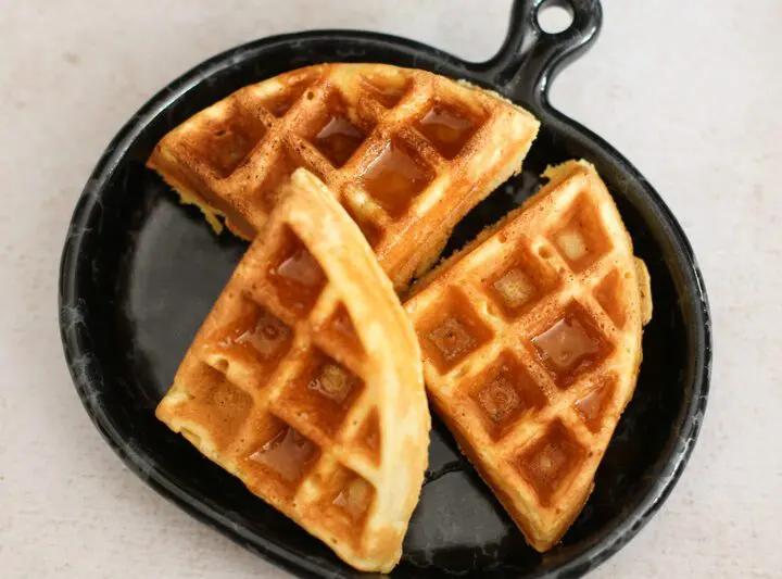 cornbread waffles with syrup