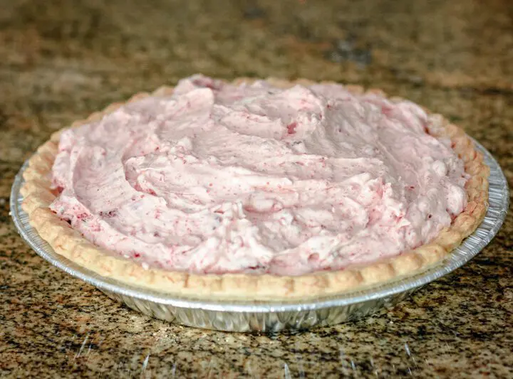 no bake cranberry cream pie