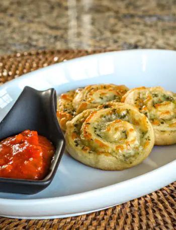 crescent pesto pinwheel snack