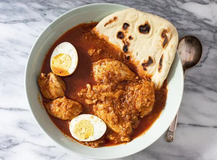 doro wat with chicken thighs and hard boiled egg