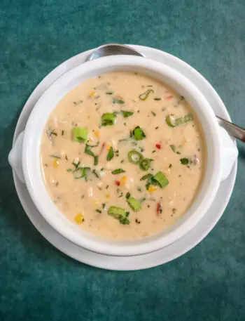 Chicken chowder with corn for slow cooker or stovetop.