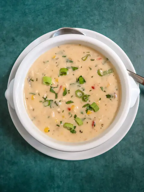 Chicken chowder with corn for slow cooker or stovetop.