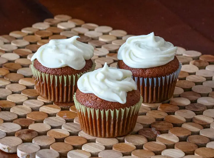 gingerbread cupcakes