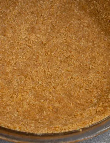 graham cracker pie crust in a pie plate