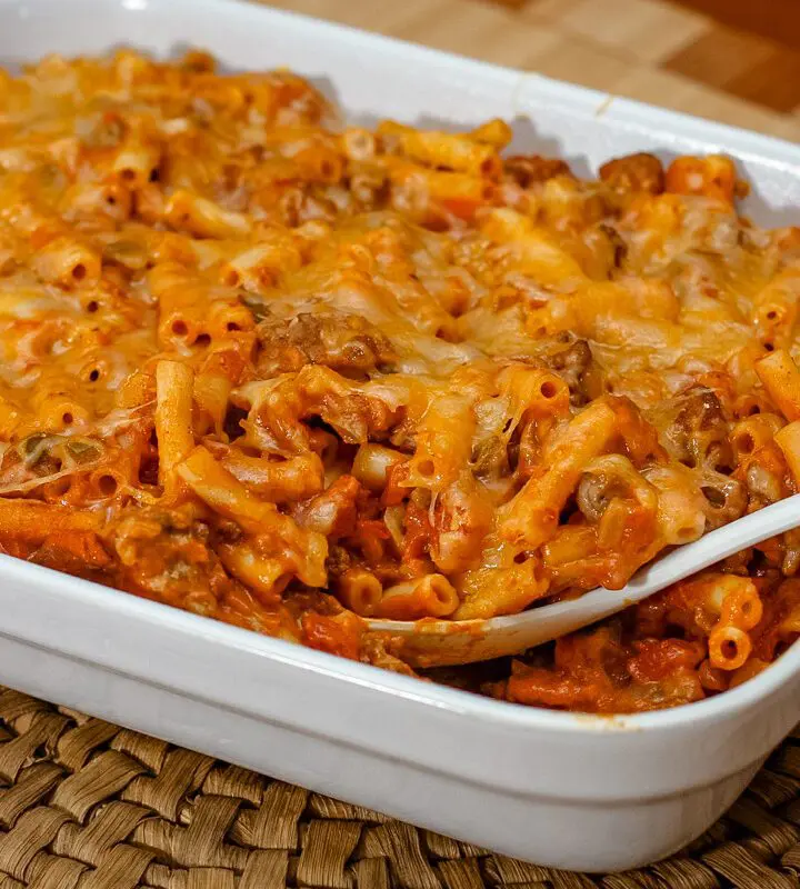 ground beef pasta and tomato casserole