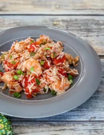 shrimp jambalaya with tomatoes and ham