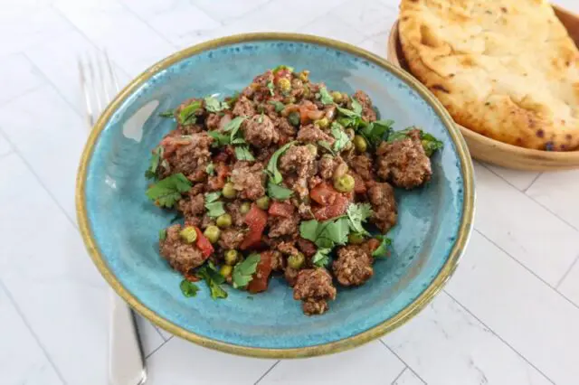 kheema matar with ground beef, tomatoes, and peas