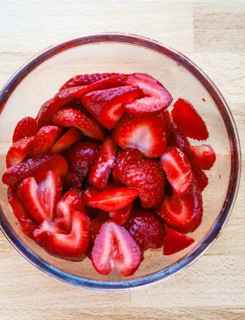 All you need are berries and sugar to make these delicious summery macerated strawberries!