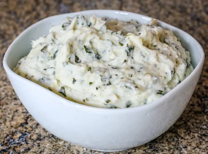 mashed potatoes with leeks and kale