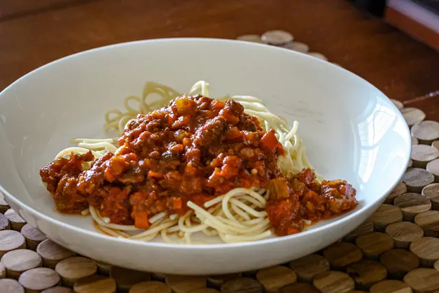 meaty slow cooker spaghetti sauce