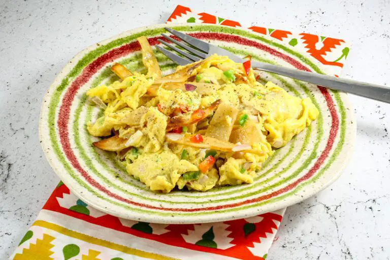 Mexican scrambled eggs with corn tortilla strips (Migas)