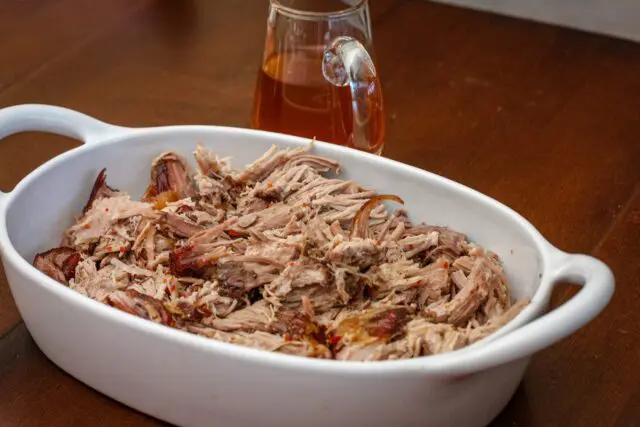 slow-cooked north carolina pulled pork with vinegar sauce