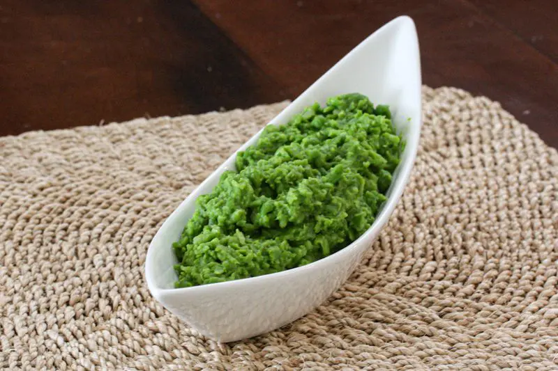 small bowl of pea purée