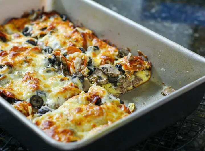 easy pour pizza in the baking pan