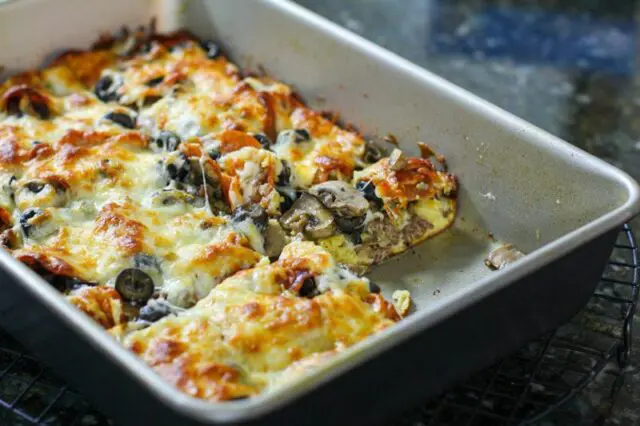 easy pour pizza in the baking pan