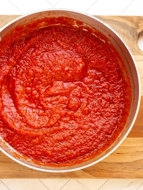 pizza sauce in the pan