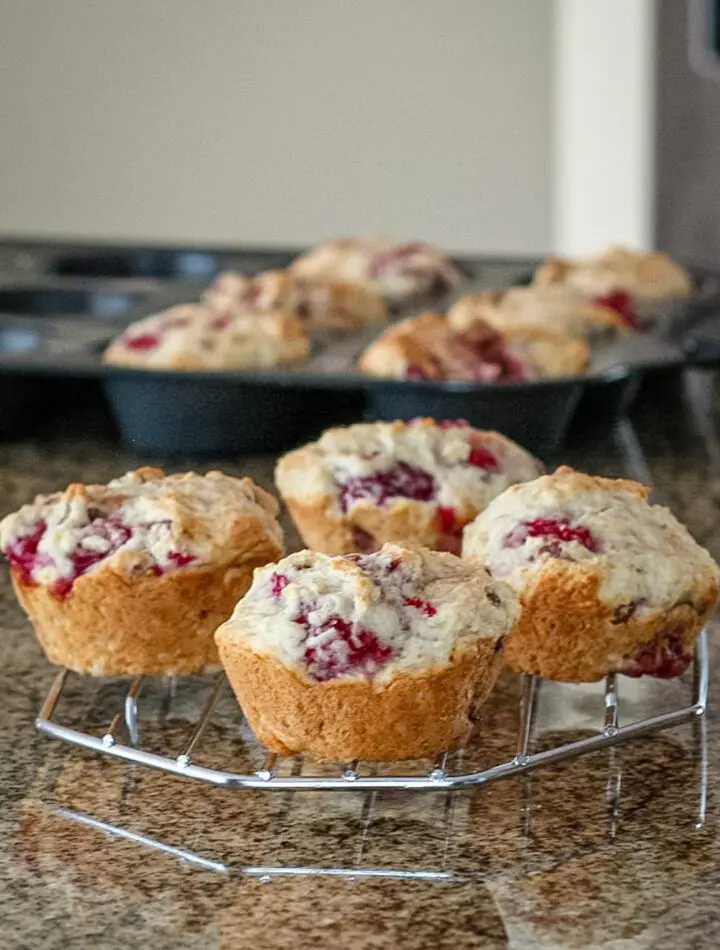 raspberry muffins