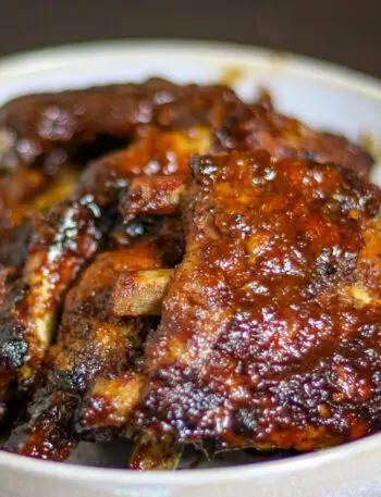 slow cooker ribs in a serving dish