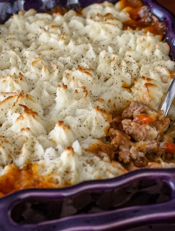 shepherd's pie with lamb and potatoes