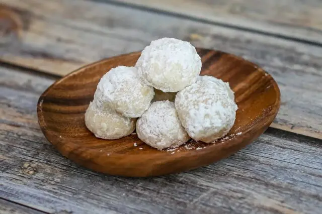 butter pecan snowball cookies