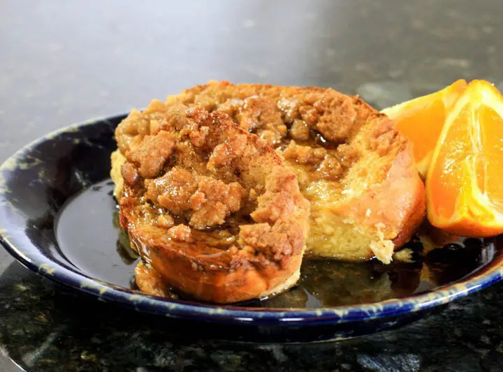 French toast baked with streusel topping