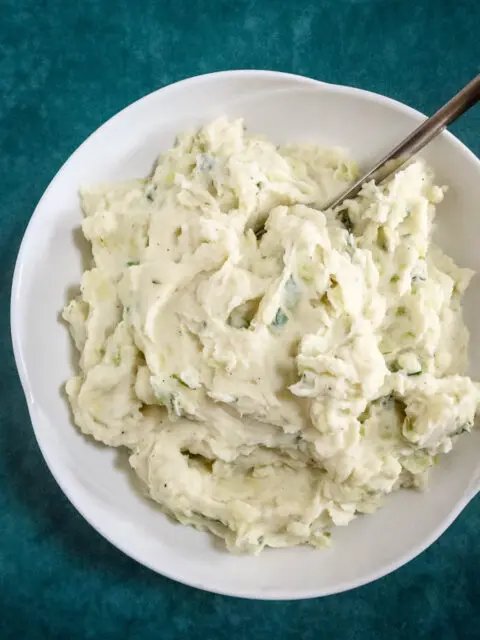 colcannon in the serving bowl