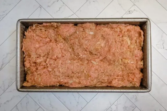 pack the turkey meatloaf mixture in the pan