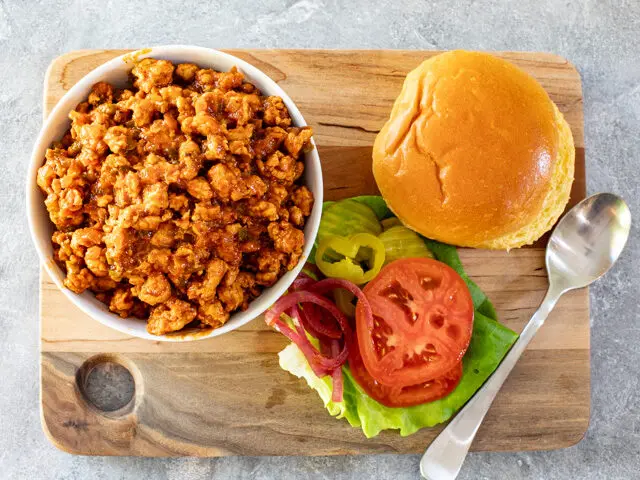 assembling turkey sloppy joe sandwiches