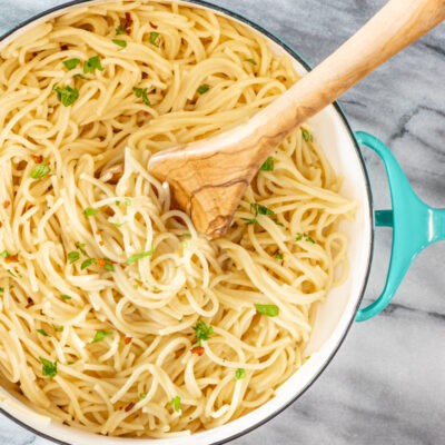 roasted garlic pasta in the pan