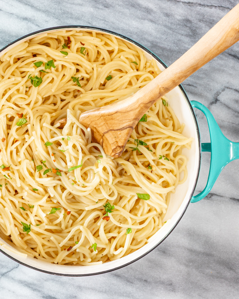 roasted garlic pasta in the pan