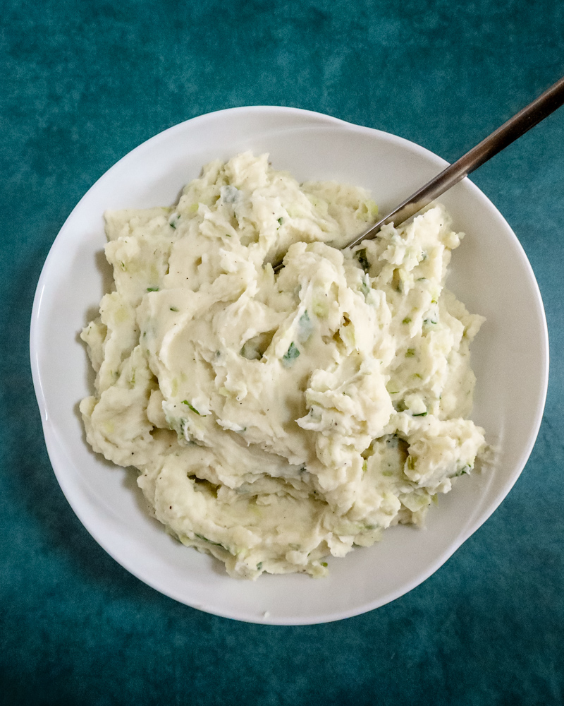 colcannon in the serving bowl